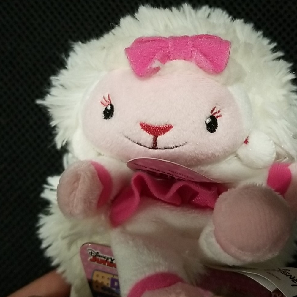 Nwt! Lambie hideaway pets